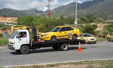 Trece taxis comprometidos en diferentes formas de ilegalidad fueron inmovilizados por el AMB en la vía al Aeropuerto